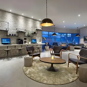 *** Hotel Hilton Garden Toronto Airport Canada