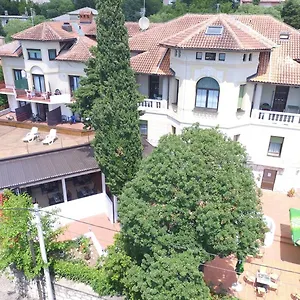 Pansion Ruza 3* Novi Vinodolski